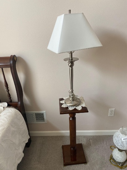 U- Wood Pedestal with 30" Lamp