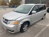 2009 Silver Dodge Caravan