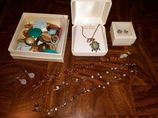 Lot of Jewelry