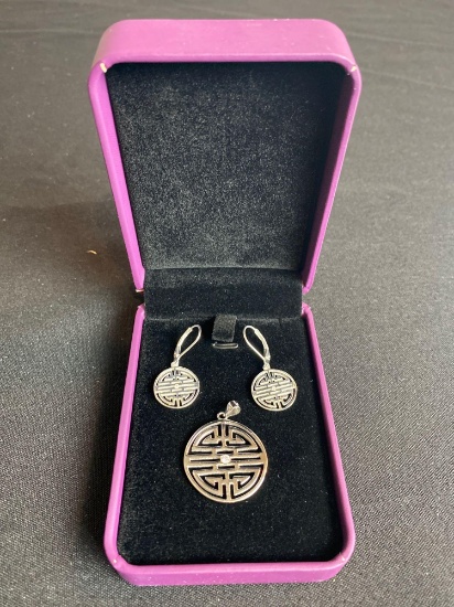 Vivir World Chinese Collection Silver Earrings and Silver Pendant