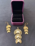 Vivir World Japanese Elegance Collection Gold Pendant and Gold Earrings