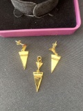 Vivir World Egyptian Collection Gold Earrings and Gold Pendant