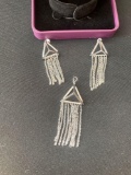 Vivir World Egyptian Collection Silver Earrings and Silver Pendant