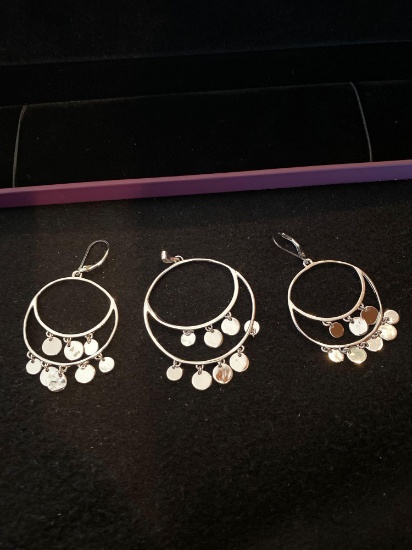 Vivir World "Mysterious India" Collection Silver Earrings and Silver Pendant