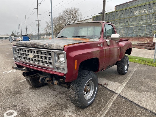 1974 Red Chevy Silverado