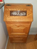 RW- Wood Bread Box