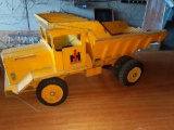 G- International Harvester Toy Dump Truck