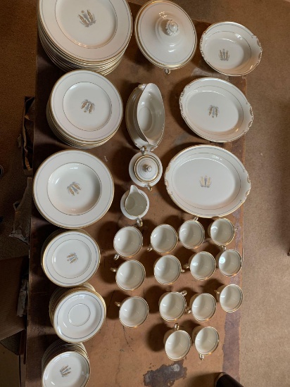LR- Syracuse China Set - Governor Clinton