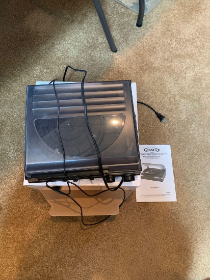 LR- Jensen 3 Speed Stereo Turntable