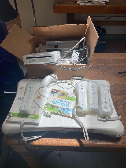 G1- Wii Console and Accessories