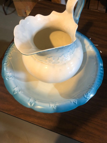 B- Antique Vintage Wash Bowl Set with Chamber Pots