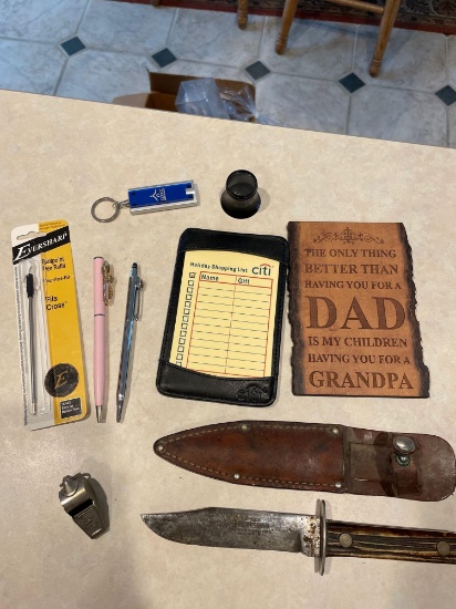 FR-,Outdoor Sportsman Knife and Whistle
