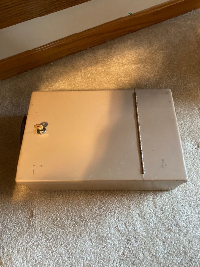 UB3- Lock Box