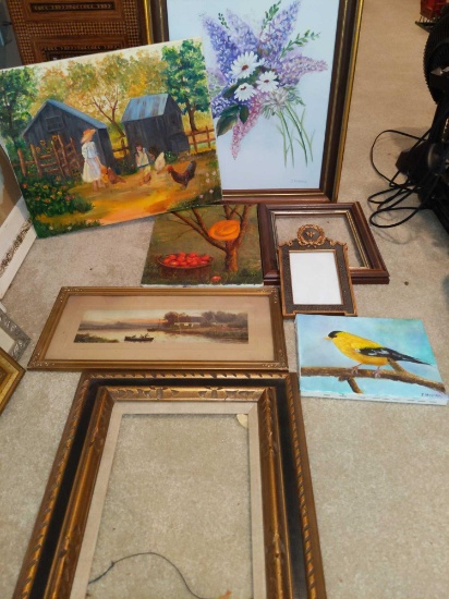 UB2-Lot of Pictures and Frames