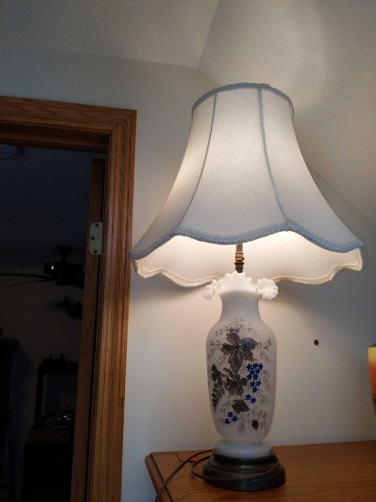 UB2-Glass Table Lamp