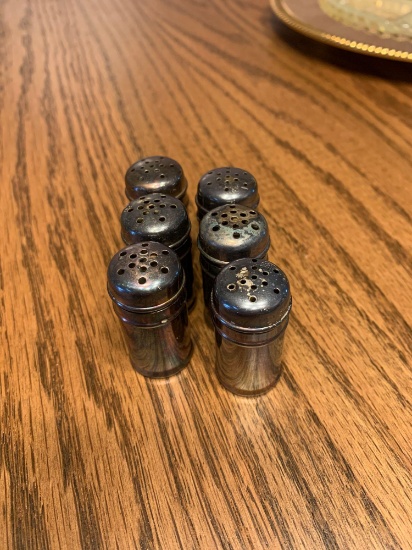 FR- (6) Salt and Pepper Shakers