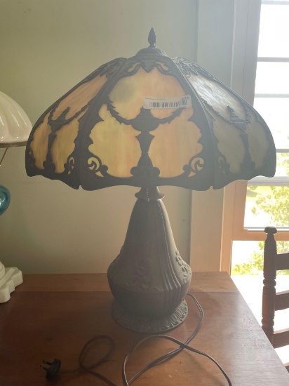 B1- Stained Glass Lamp