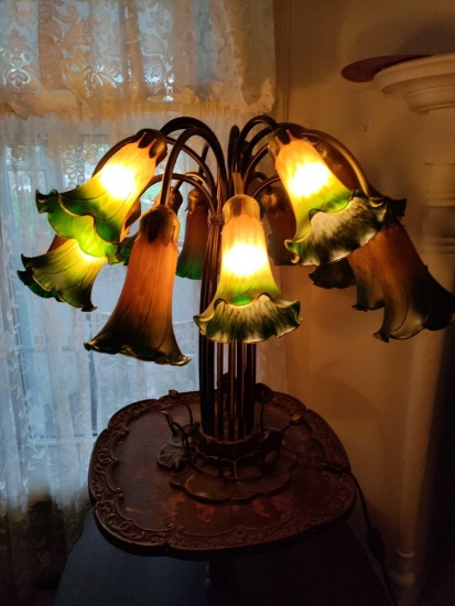 LR-Tiffany Style Tulip Table Lamp