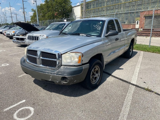 2006 Silver Dodge Dakota Pickup Truck