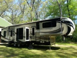 2015 38' Jayco Pinnacle 38FLFS, 5th Wheel Trailer