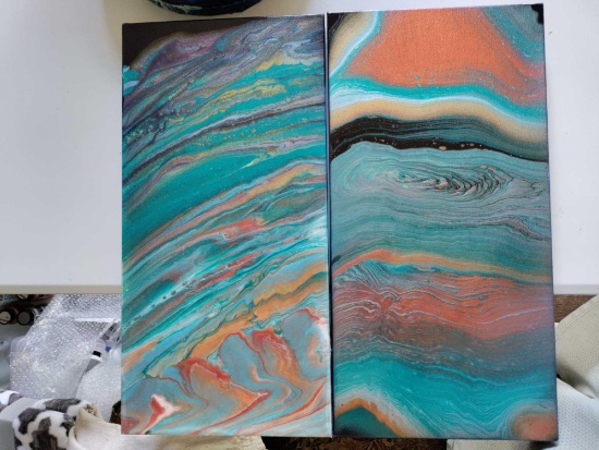 G2- (2) Matching Pour Paint Art