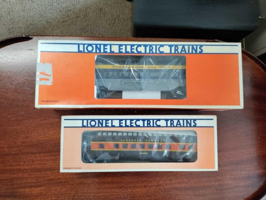 G2- (2) Lionel Electric Trains Illinois Central Some Car, Chesapeake and Ohio Club Car