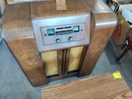G2- Coronado Supermeterodyne Radio
