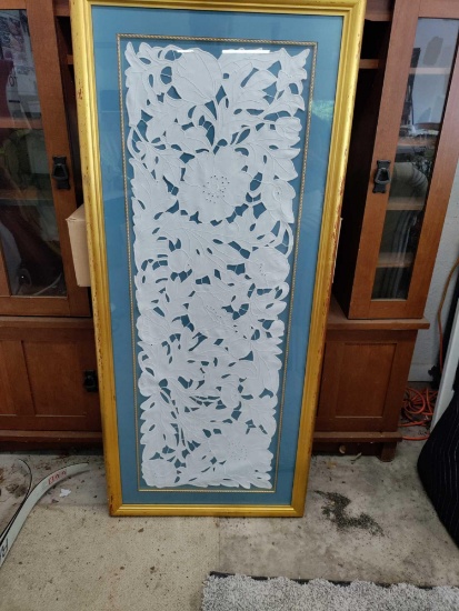 G2- Vintage Gold Framed Table Scarf Linen Needlework White