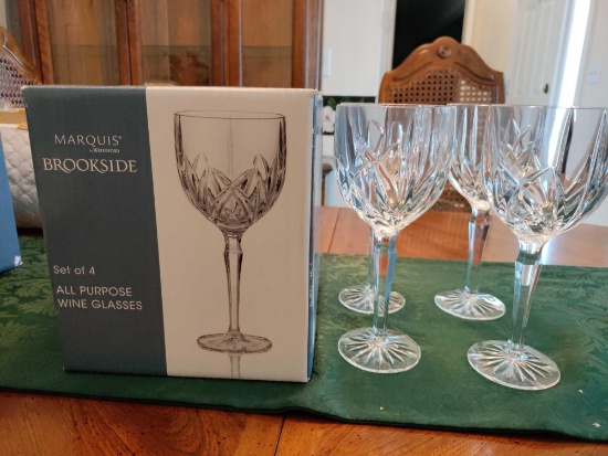 DR- Set of (4) Marquis by Waterford Brookside Wine Glasses