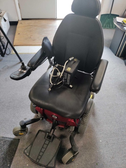 G- Quantum Q6 Edge VA Power Chair