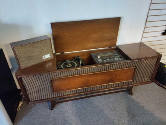 G- General Electric Solid State Stereo