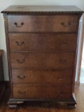 FR- Wood Dresser