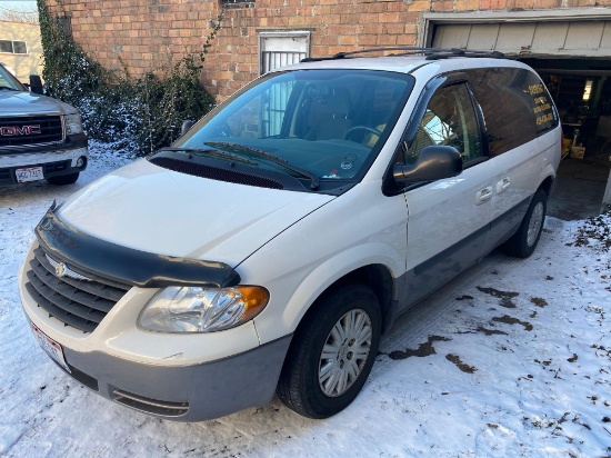 2005 Chrysler Town and Country
