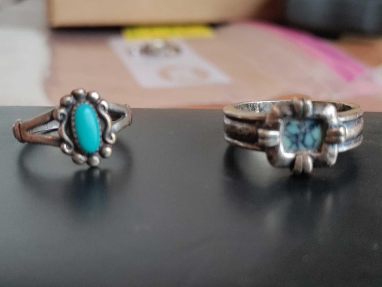 (K)- (2) Silver Rings