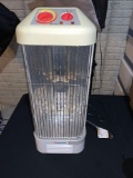 Lakewood QTV-22 Vertical Space Heater
