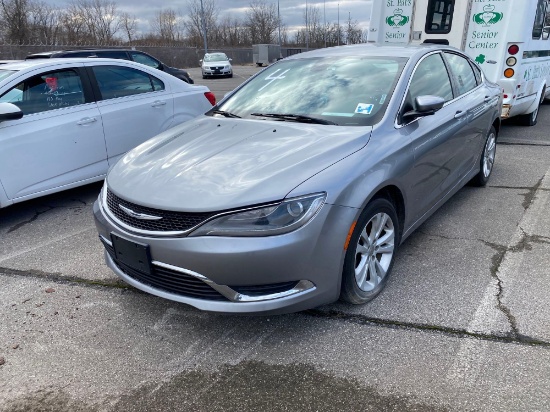 2015 Gray Chrysler 200