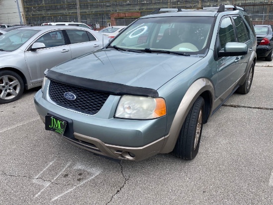 2007 Silver Ford Freestyle