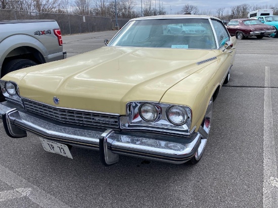1973 Yellow Buick Electra