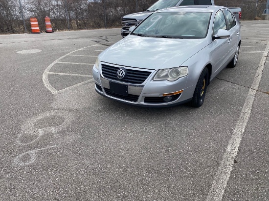 2009 Silver Volkswagen Passat