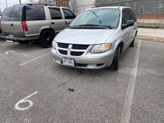 2001 Silver Dodge Grand Caravan Van