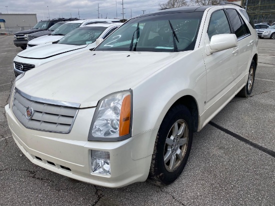 2008 White Cadillac SRX
