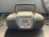 G- RCA CD Portable Radio