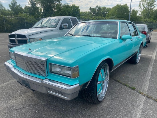 1989 Turquoise Chevrolet Caprice