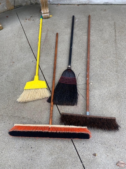 G- (4) Brooms