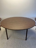 Student Lounge- Round Table