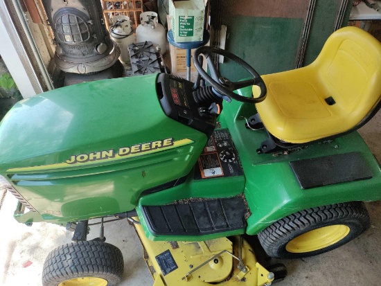 Garage (G)- John Deere 345 Riding Lawn Mower