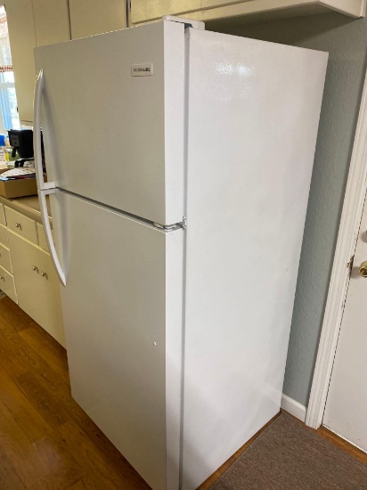 K- Frigidaire Refrigerator