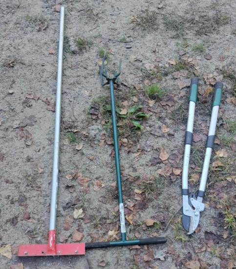 Outside- Lot of (3) Yard Tools