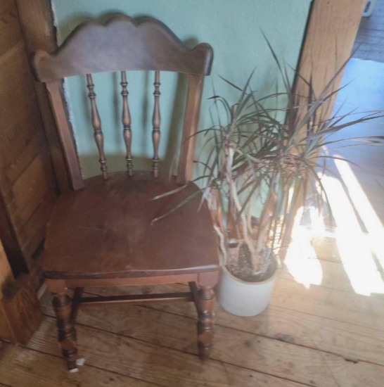 Dining Room (DR)- Wood Chair and Planter