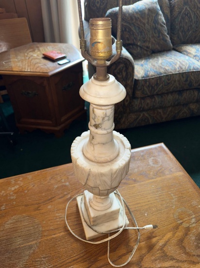 LR- Italian Neoclassical Marble Urn Lamp